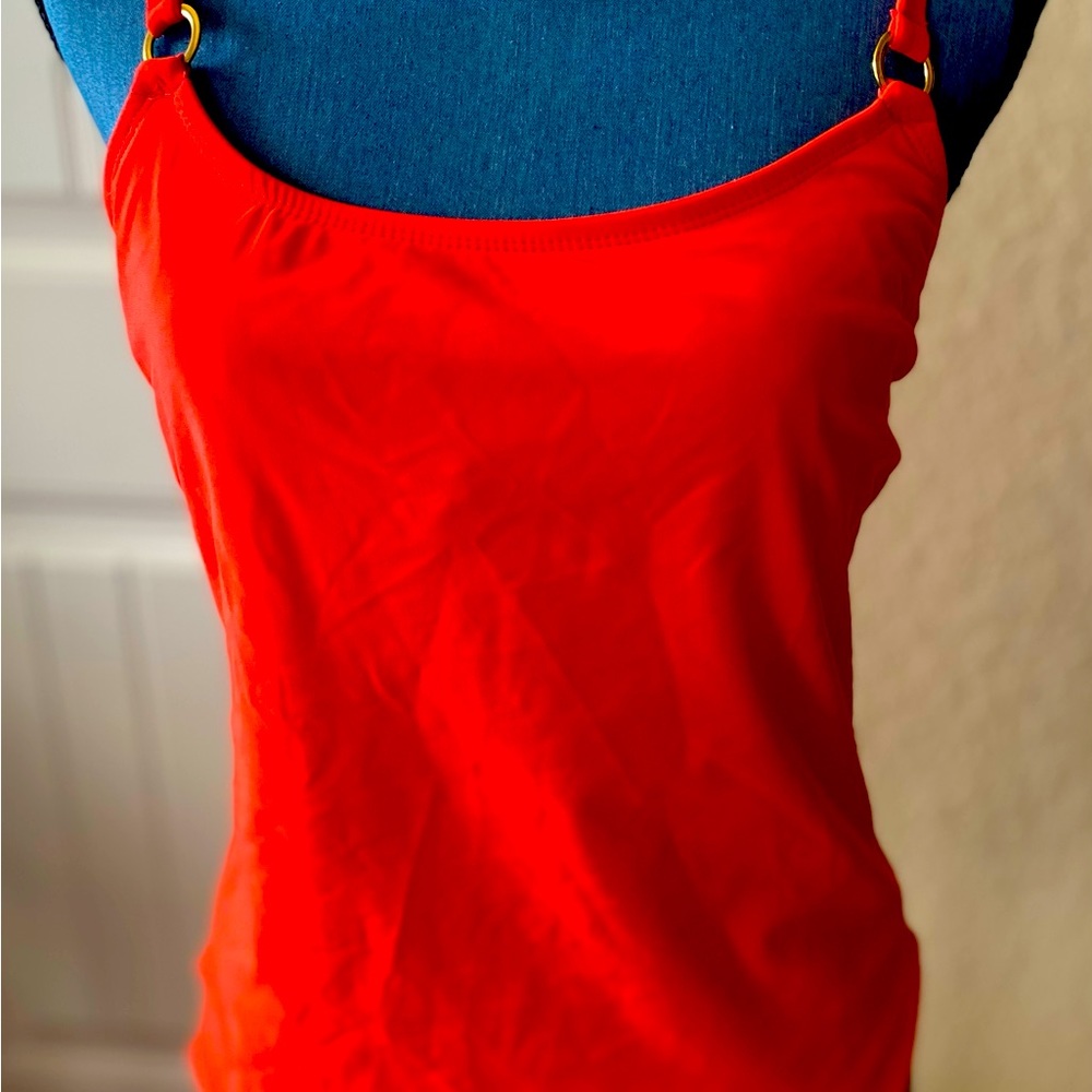 Women’s two-piece tankie swimwear.